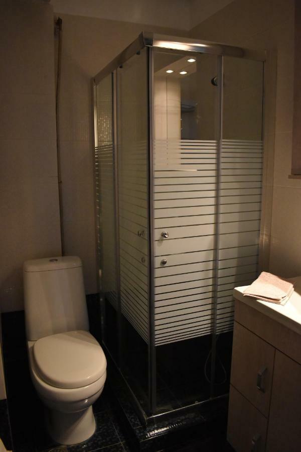 Katzen Room by the Metro Athen Exterior foto